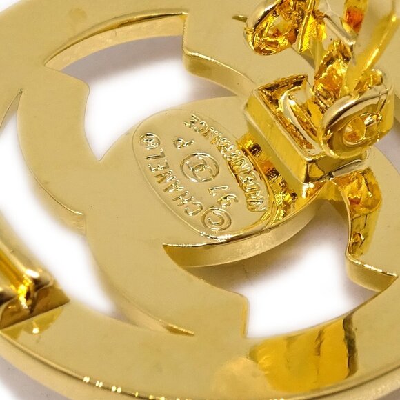 Chanel CC Turnlock Button Earrings Gold Clip-On 97P 161240 - Picture 4 of 4